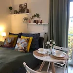Apartamento Cozy Prague Airport- 5 Minute Drive From Airport *