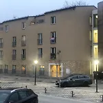 Cozy Prague Airport- 5 Minute Drive From Airport Appartement *