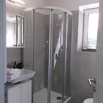 Apartamento Cozy Prague Airport- 5 Minute Drive From Airport