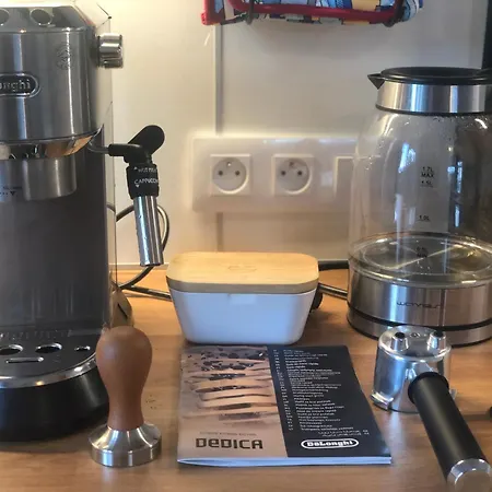 Cozy Prague Airport- 5 Minute Drive From Airport * Tuchomerice