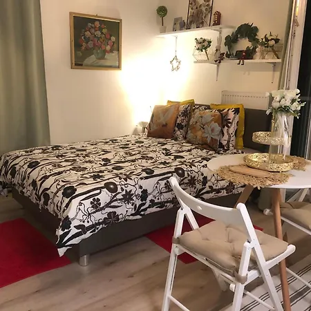 דירה Cozy Prague Airport- 5 Minute Drive From Airport Tuchomerice