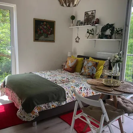 Cozy Prague Airport- 5 Minute Drive From Airport Tuchomerice