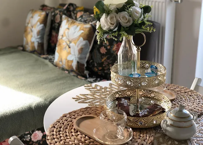 Cozy Prague Airport- 5 Minute Drive From Airport * Tuchomerice