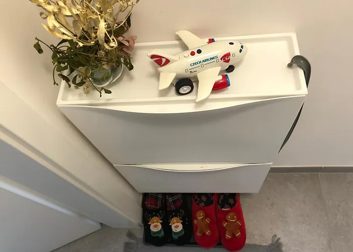 דירה Cozy Prague Airport- 5 Minute Drive From Airport *